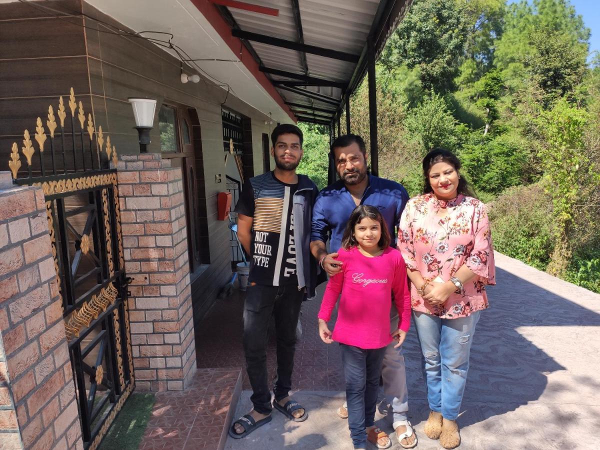 The Asgard Kasauli Acomodação com café da manhã Exterior foto
