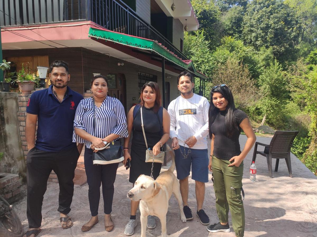 The Asgard Kasauli Acomodação com café da manhã Exterior foto