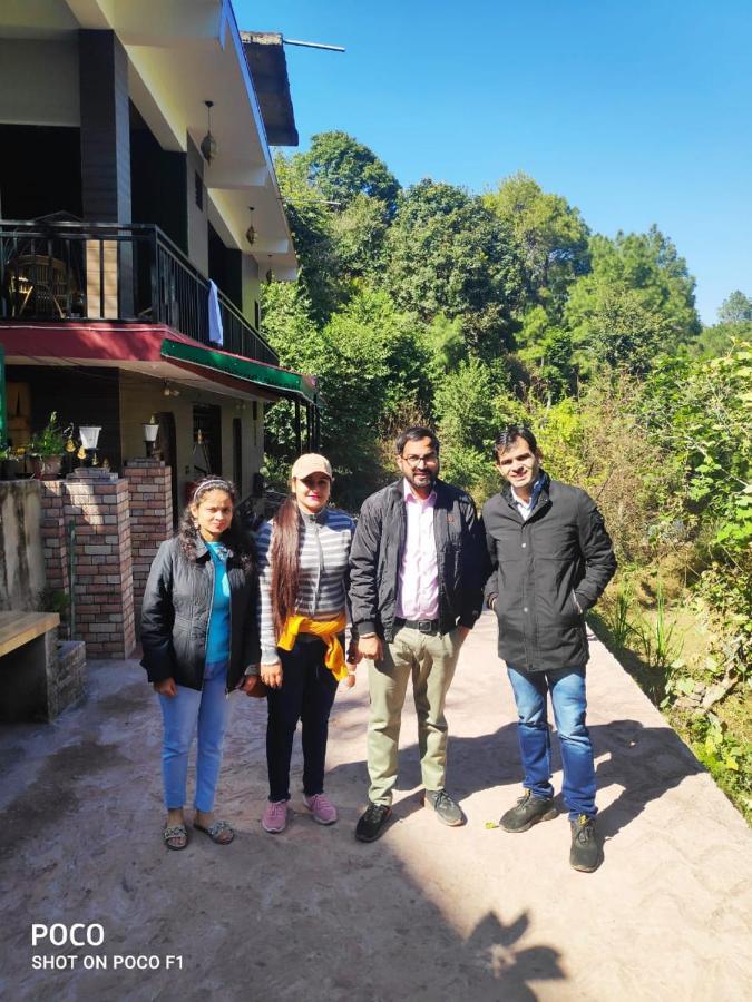 The Asgard Kasauli Acomodação com café da manhã Exterior foto