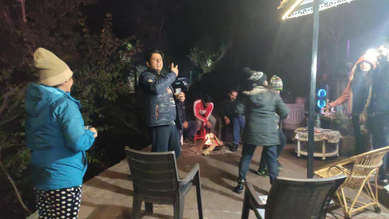 The Asgard Kasauli Acomodação com café da manhã Exterior foto