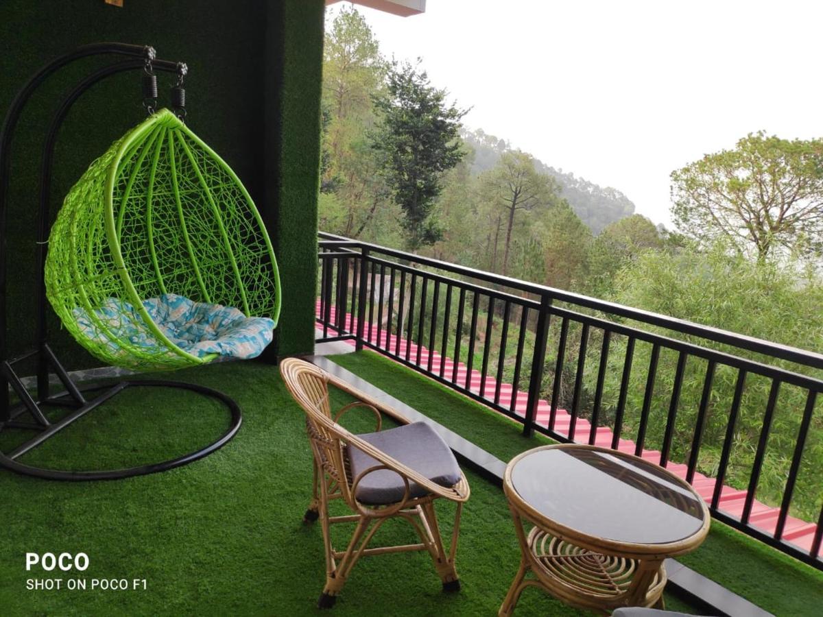 The Asgard Kasauli Acomodação com café da manhã Exterior foto