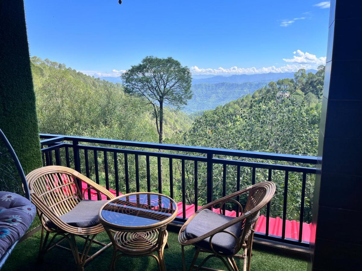 The Asgard Kasauli Acomodação com café da manhã Exterior foto