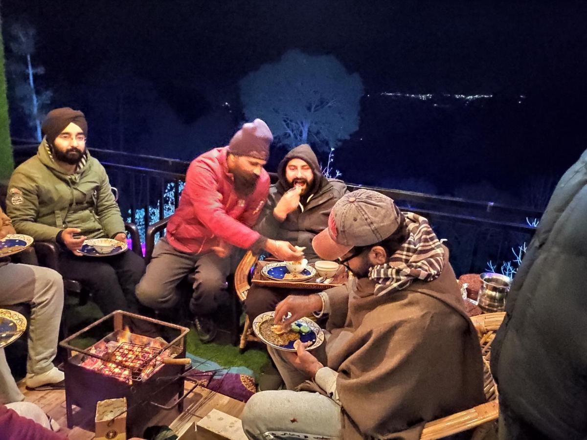The Asgard Kasauli Acomodação com café da manhã Exterior foto